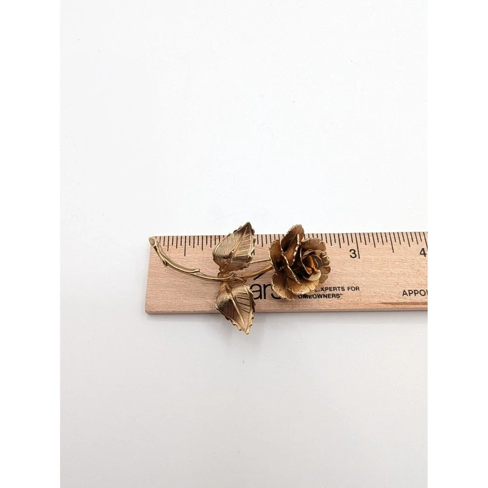 Vintage Romance of the Rose Gold Tone Flower Brooch Pin with Original Box Insert